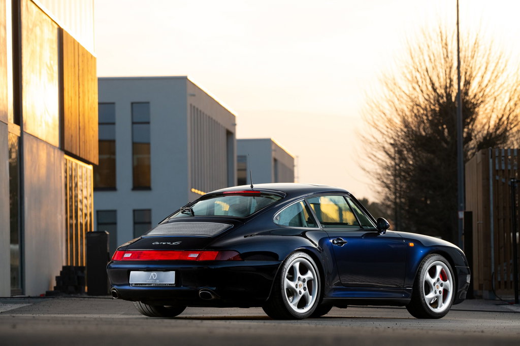 Porsche 993 Carrera 4S