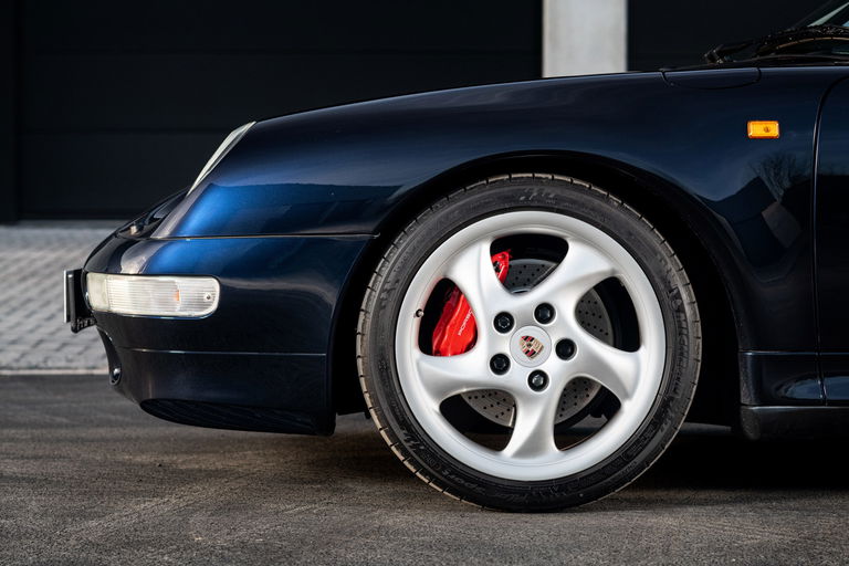 Porsche 993 Carrera 4S