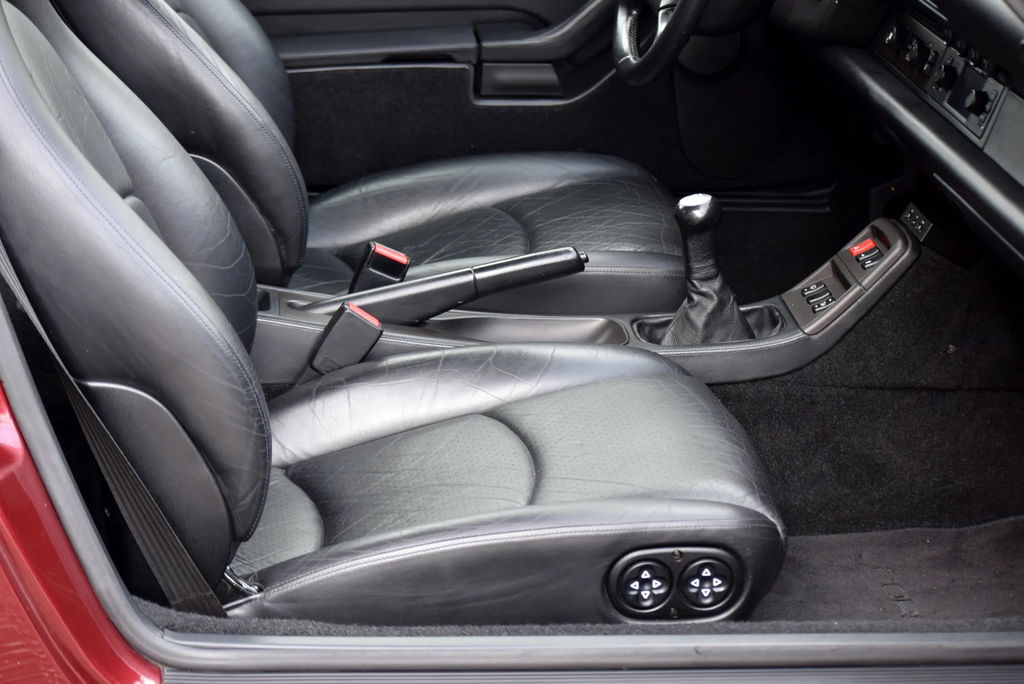 Porsche 993 Carrera 4S