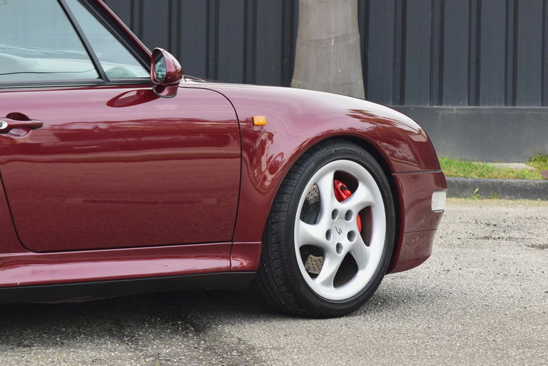 Porsche 993 Carrera 4S