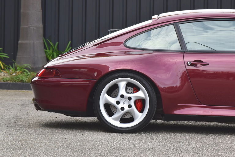 Porsche 993 Carrera 4S