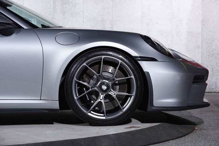 Porsche 992 GT3 Touring