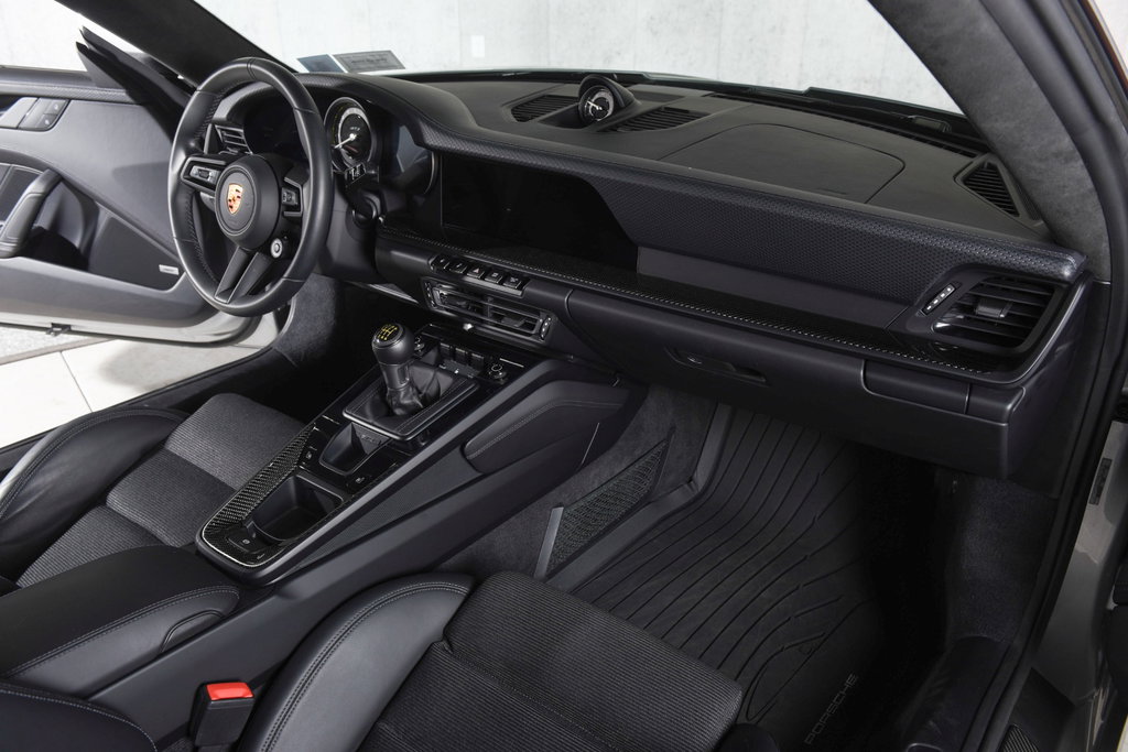 Porsche 992 GT3 Touring