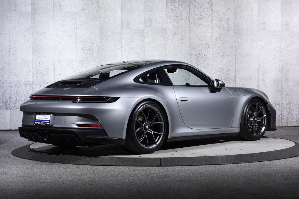Porsche 992 GT3 Touring