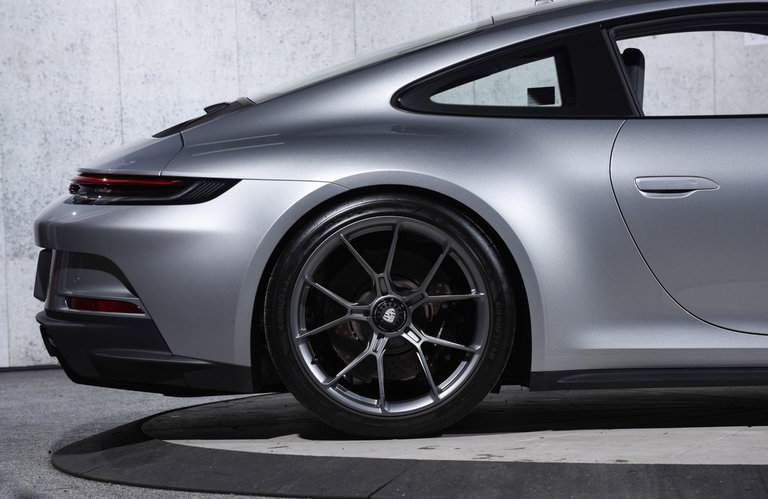Porsche 992 GT3 Touring
