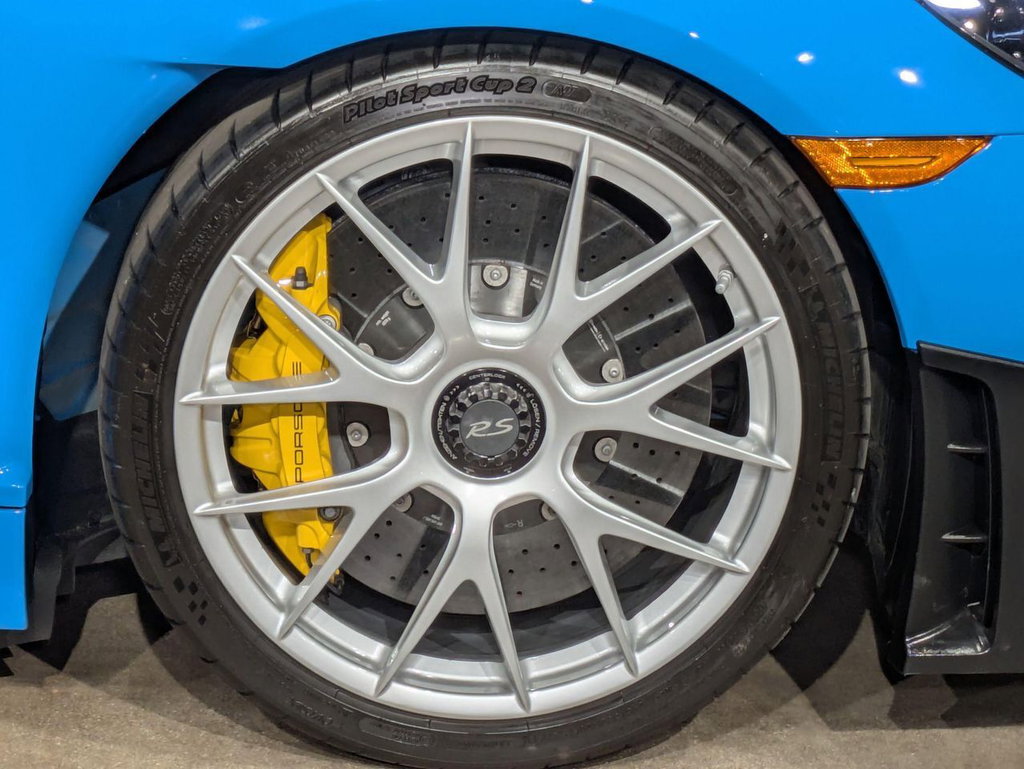 Porsche 718 Cayman GT4 RS