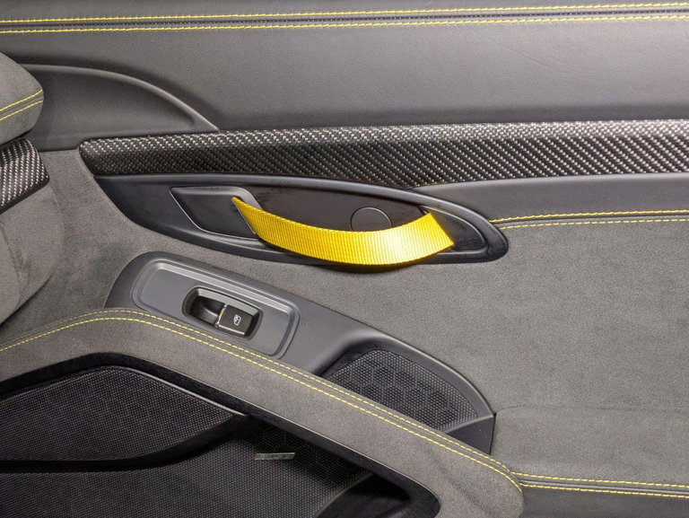 Porsche 718 Cayman GT4 RS