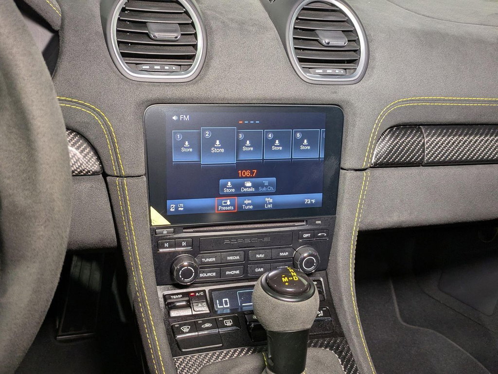 Porsche 718 Cayman GT4 RS