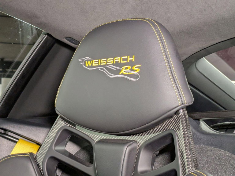 Porsche 718 Cayman GT4 RS