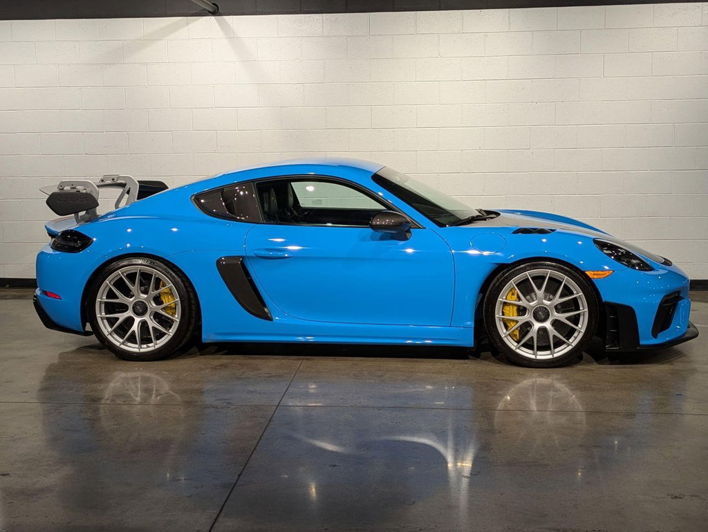 Porsche 718 Cayman GT4 RS