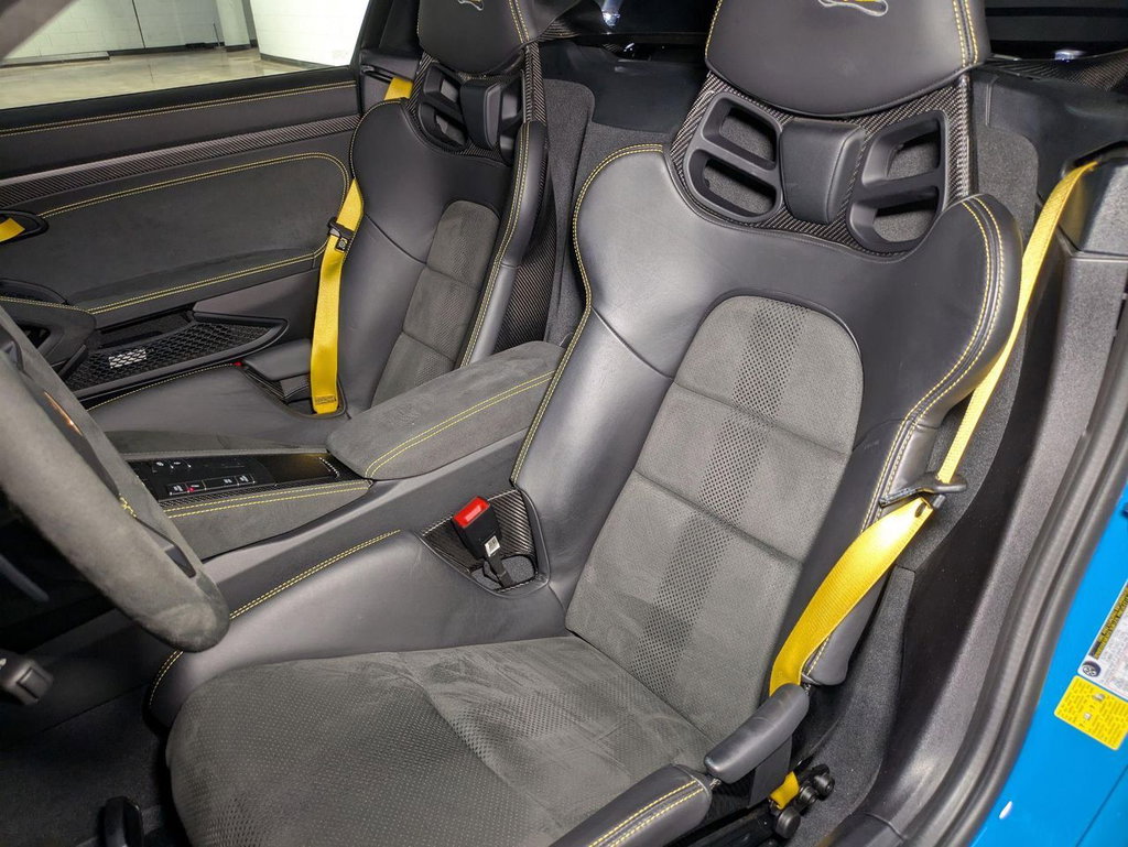 Porsche 718 Cayman GT4 RS