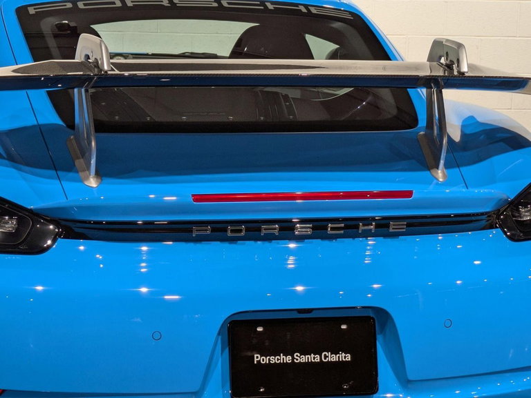 Porsche 718 Cayman GT4 RS