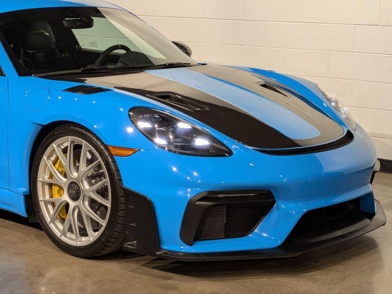 Porsche 718 Cayman GT4 RS