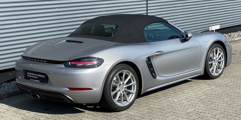 Porsche 718 Boxster