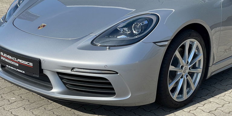 Porsche 718 Boxster