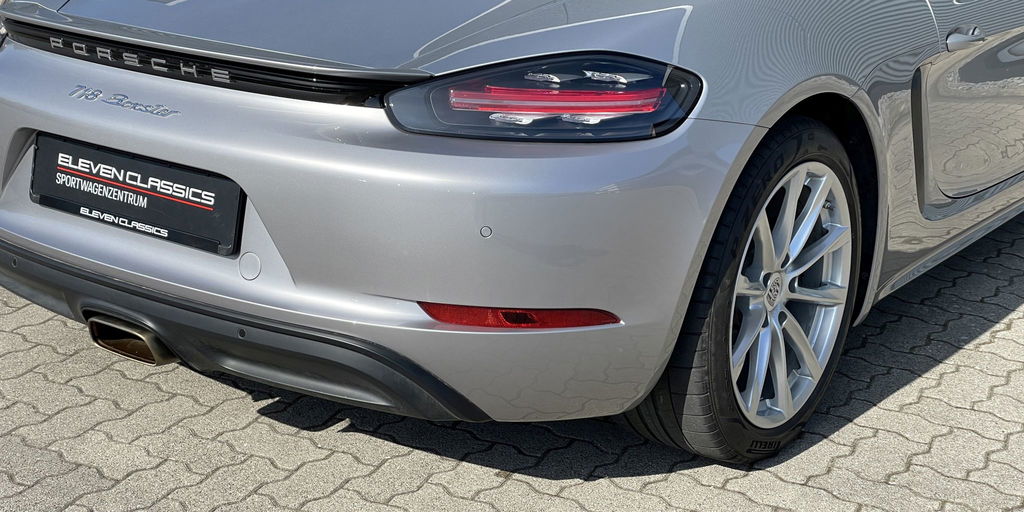 Porsche 718 Boxster