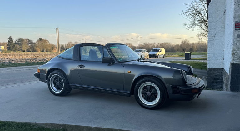 Porsche 911 Carrera 3.2