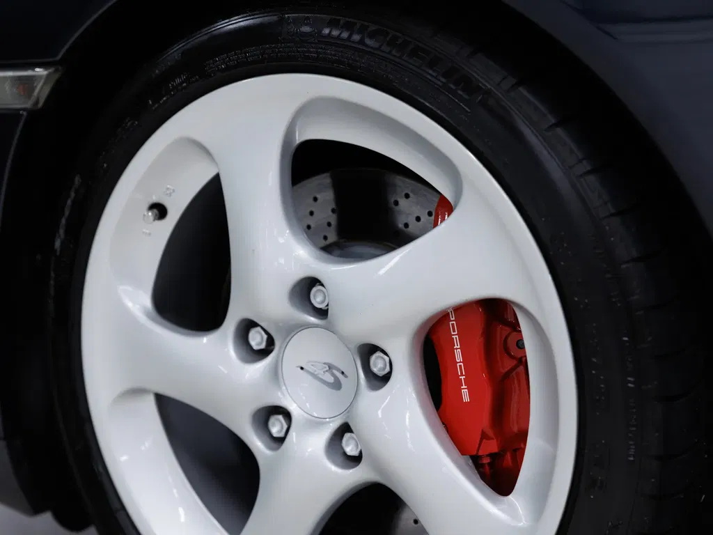 Porsche 996 Carrera 4S