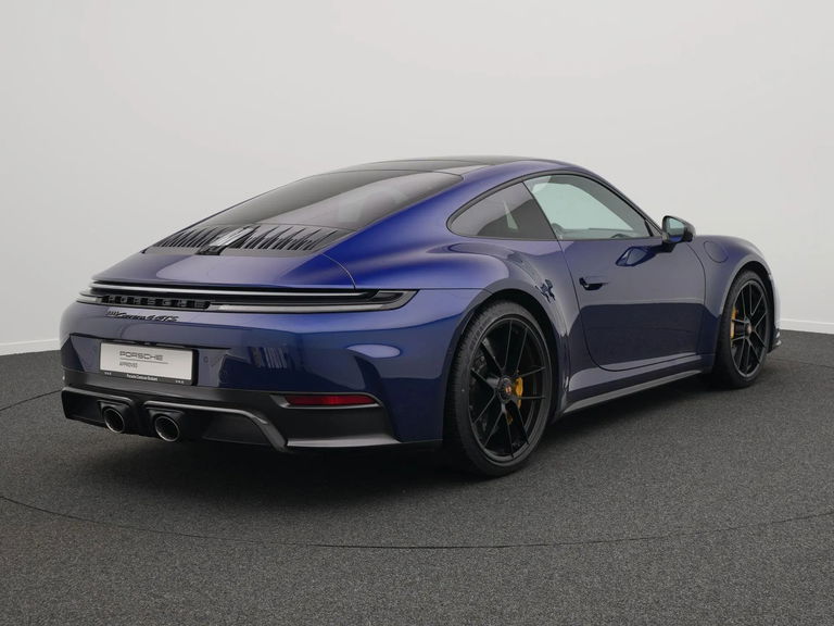 Porsche 992.2 Carrera 4 GTS