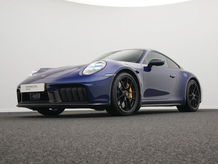 Porsche 992.2 Carrera 4 GTS