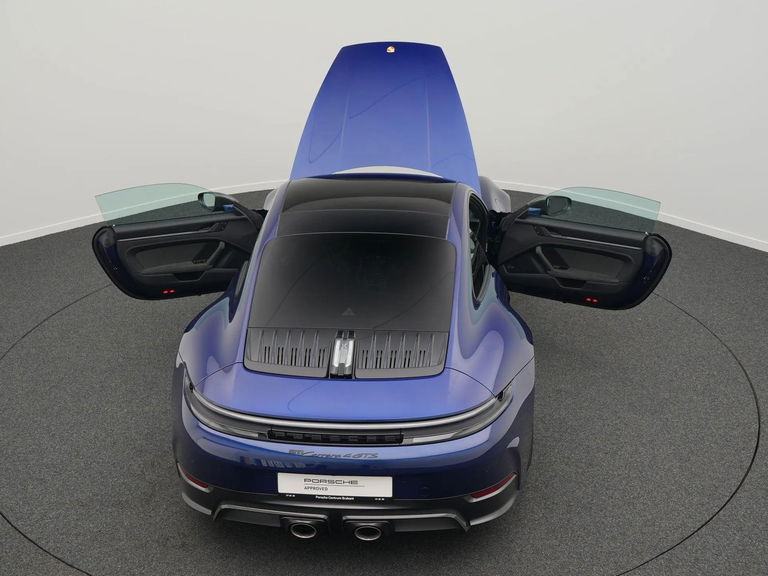 Porsche 992.2 Carrera 4 GTS