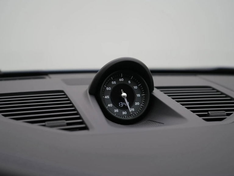 Porsche 992.2 Carrera 4 GTS