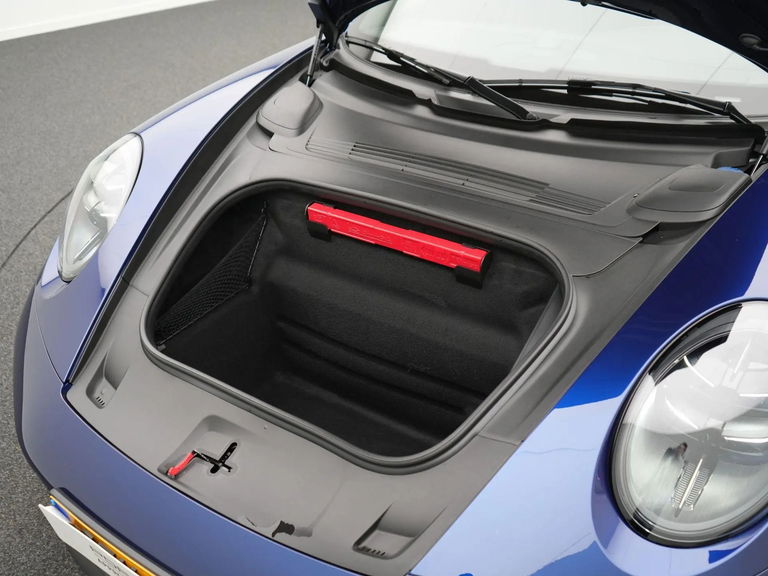 Porsche 992.2 Carrera 4 GTS