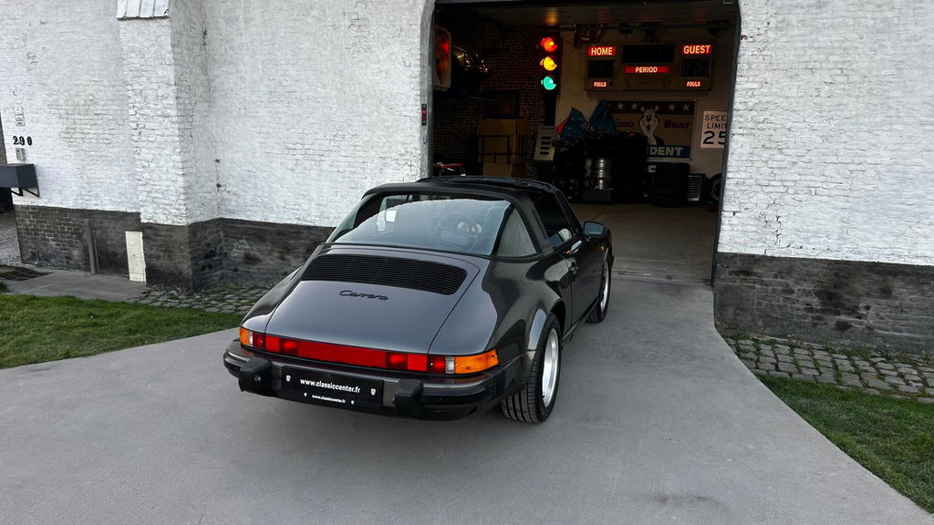 Porsche 911 Carrera 3.2