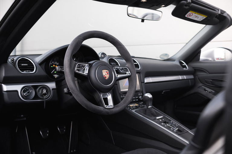 Porsche 718 Spyder