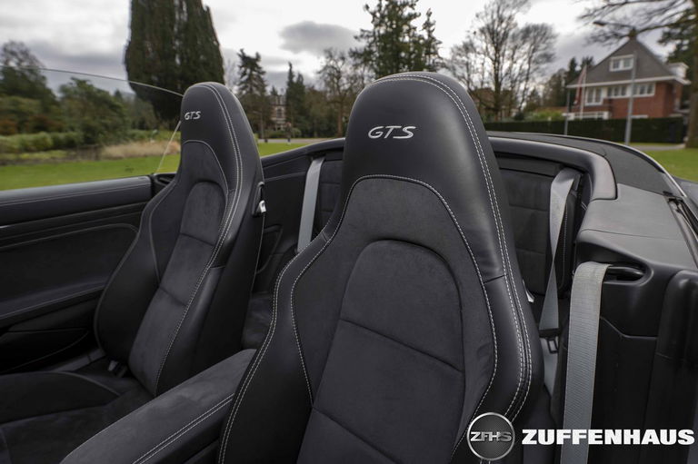 Porsche 991.2 Carrera 4 GTS