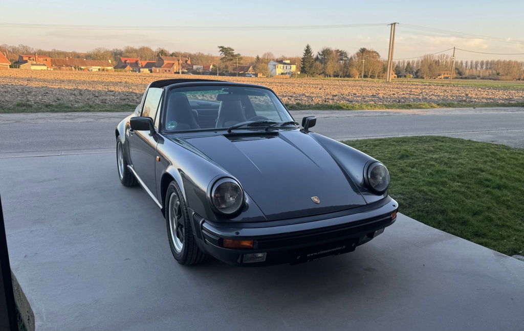 Porsche 911 Carrera 3.2