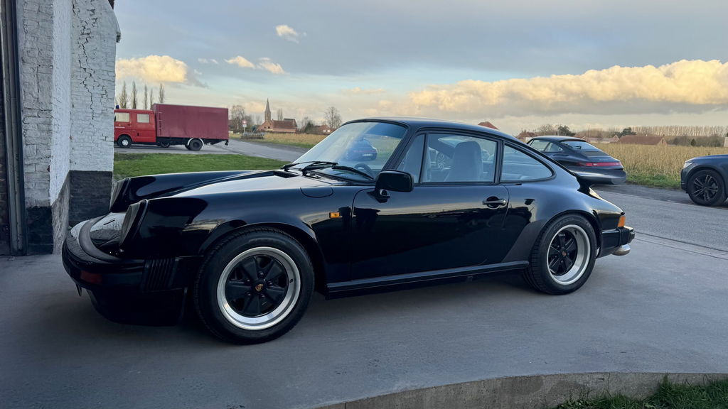 Porsche 911 Carrera 3.2