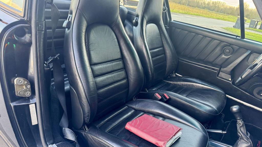 Porsche 911 Carrera 3.2