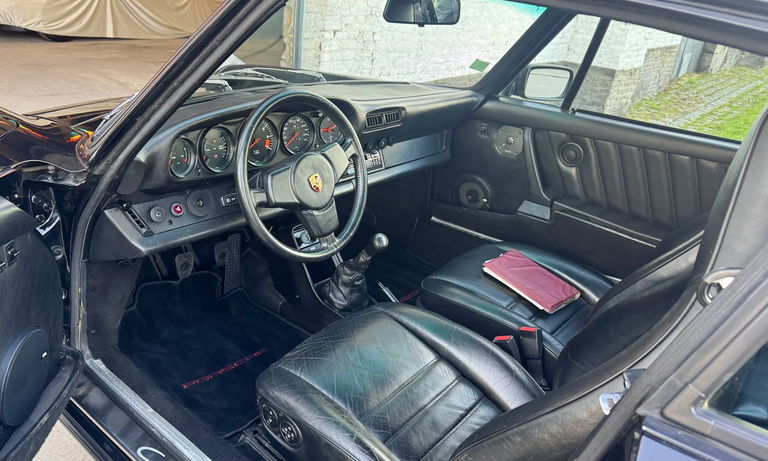 Porsche 911 Carrera 3.2