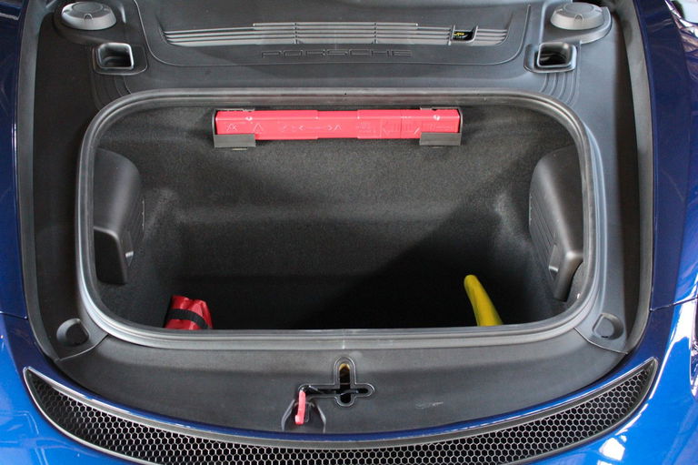 Porsche 718 Spyder RS