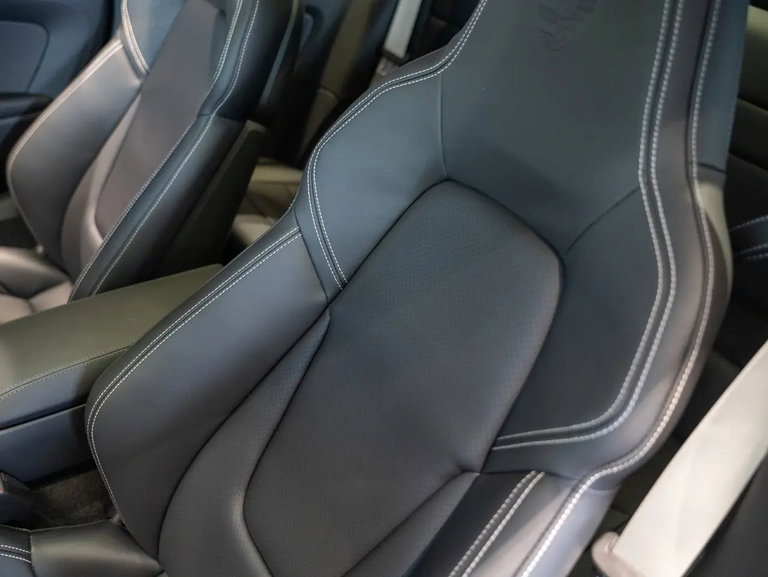Porsche 992.2 Carrera