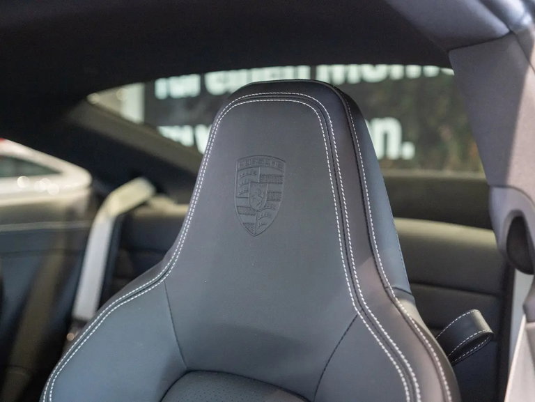 Porsche 992.2 Carrera