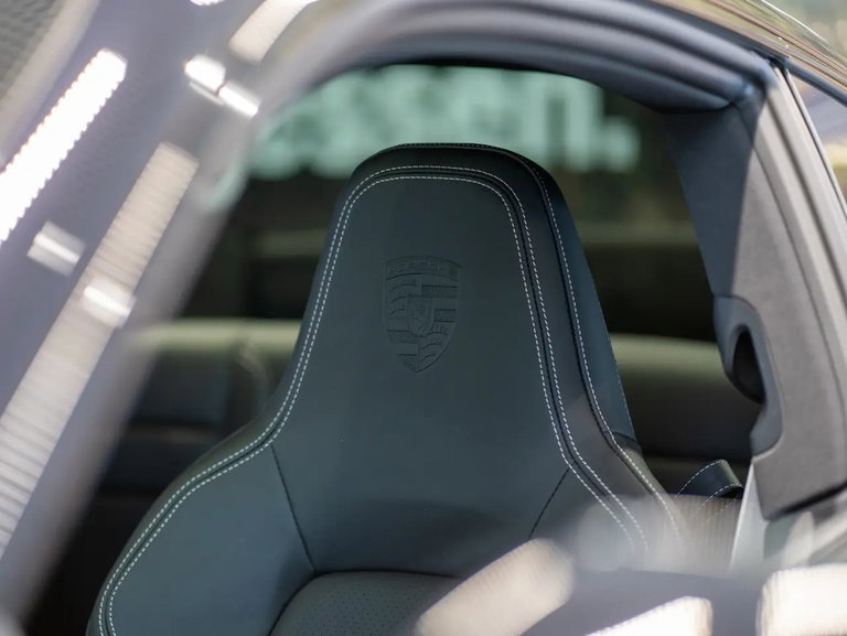 Porsche 992.2 Carrera