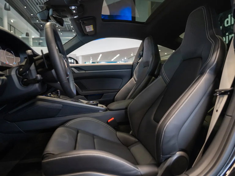 Porsche 992.2 Carrera