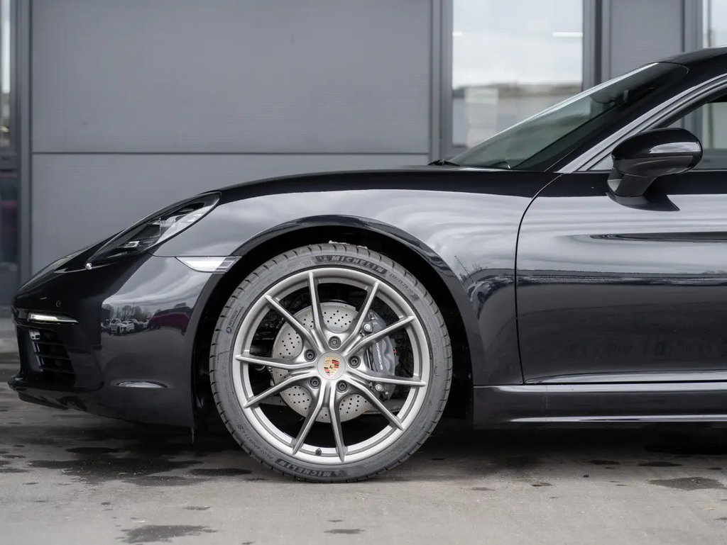 Porsche 718 Cayman