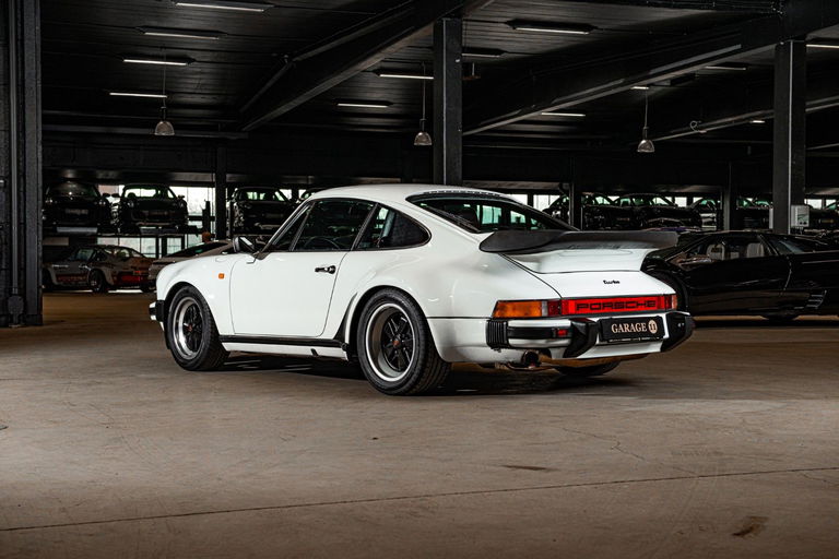 Porsche 911 Turbo 3.3