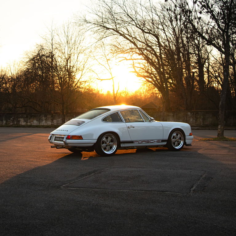 Porsche 911 Backdate