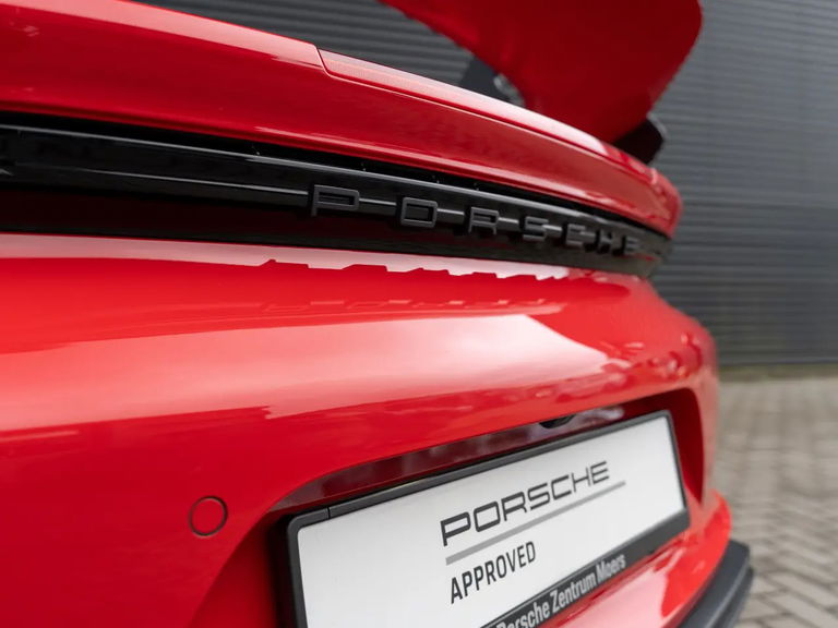 Porsche 718 Cayman GT4 RS