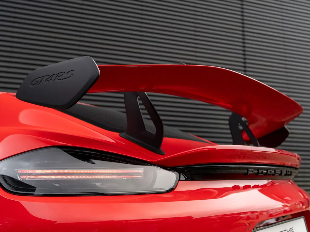 Porsche 718 Cayman GT4 RS