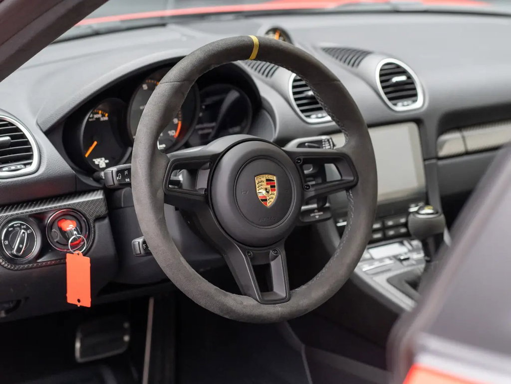 Porsche 718 Cayman GT4 RS