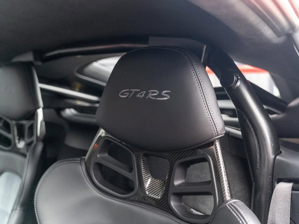 Porsche 718 Cayman GT4 RS