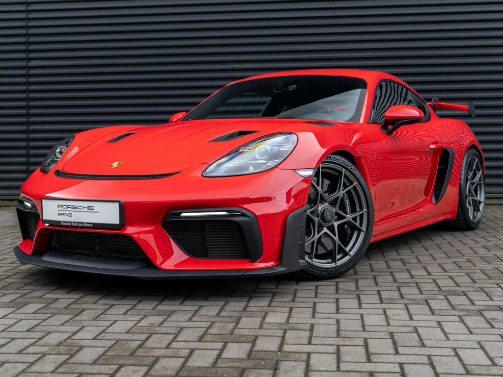 Porsche 718 Cayman GT4 RS