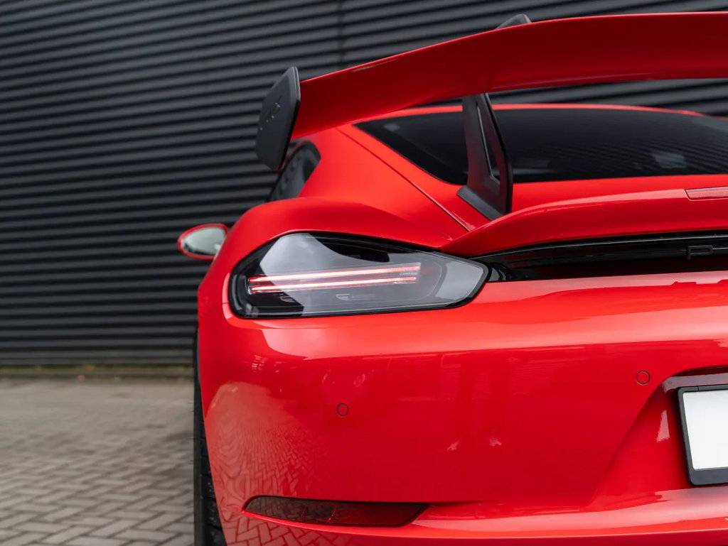 Porsche 718 Cayman GT4 RS