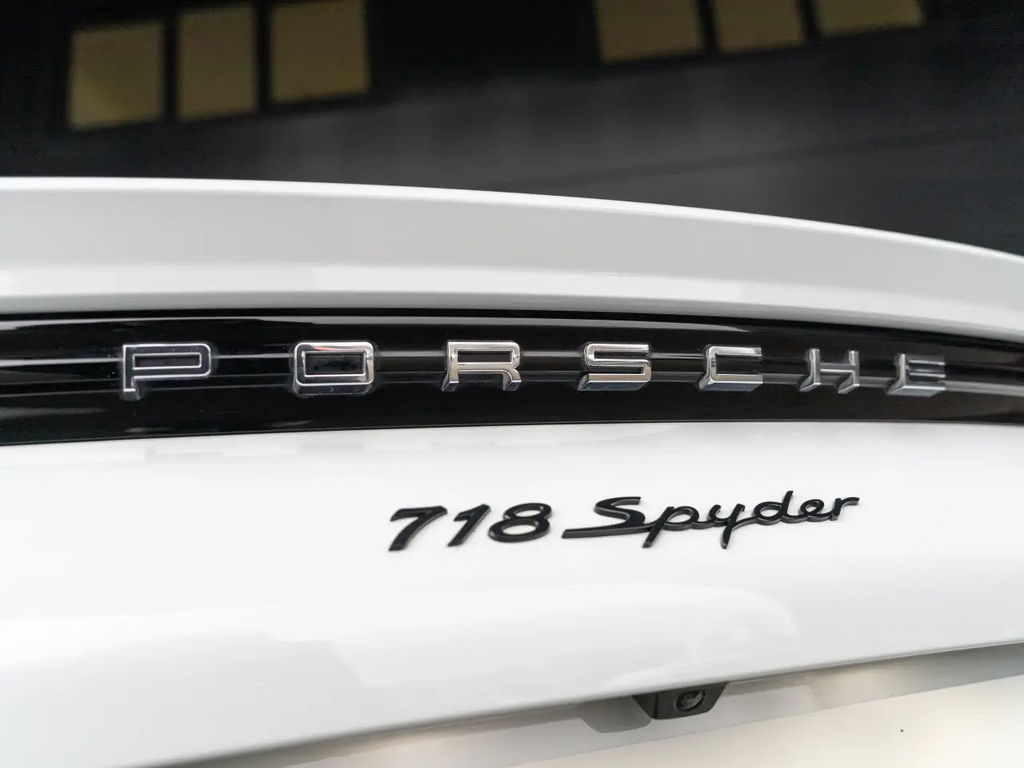 Porsche 718 Spyder