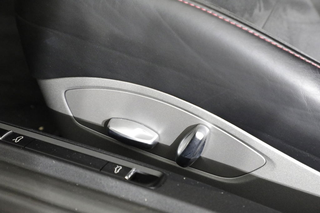 Porsche 991.2 Carrera GTS